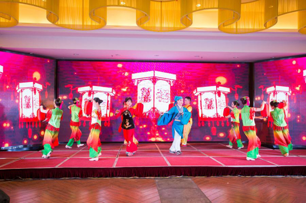專業(yè)表演.jpg